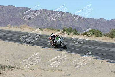 media/Dec-04-2025-Racers Edge (Thu) [[5ebc9f124d]]/3-B Group/7-Session 4 (Turn 10 Inside)/